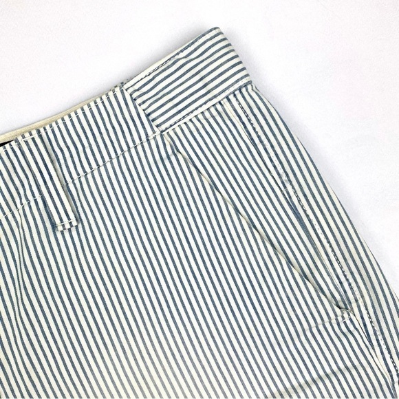 GAP Railroad Stripe City Short Mid-Rise Chinos Blue & White Size 4 (EUC) - Picture 4 of 13